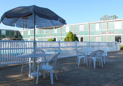 Rodeway Inn Medina Ανέσεις φωτογραφία